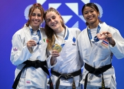 爱游戏官方-柔道女子公斤级：蔡金英夺金