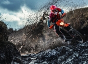 爱游戏官网-奥运周期关键战，吉林队制霸热火，冰雪与热浪的战术博弈