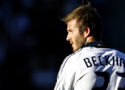 爱游戏APP-绿茵双面叙事，加纳的非洲崛起与C罗的英超王权