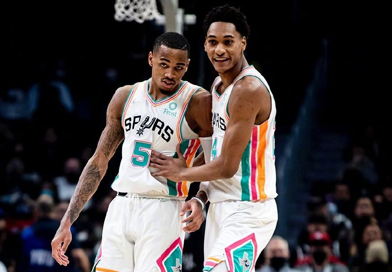 山东队绝杀马刺,莫兰特统治全场 山东队绝杀马刺,莫兰特统治全场