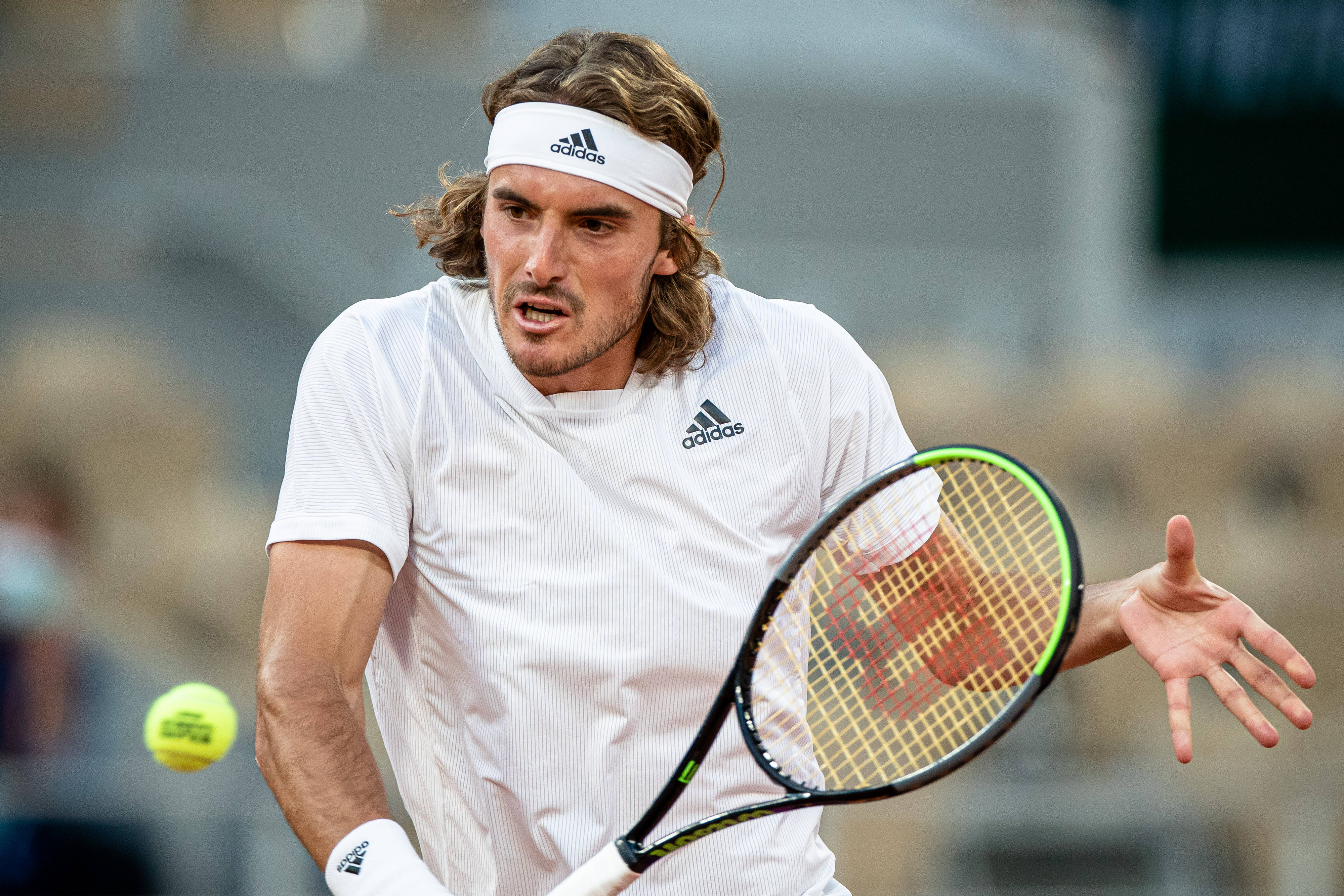 拉沃尔杯翻盘年终总决赛，西西帕斯高光表现