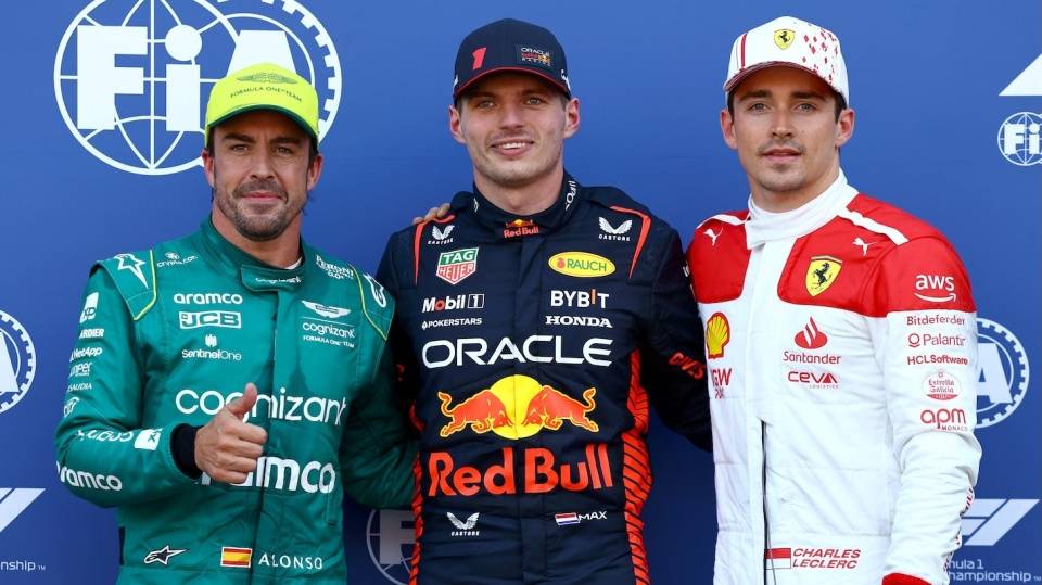 红牛车队完胜梅赛德斯，阿隆索扛起全队