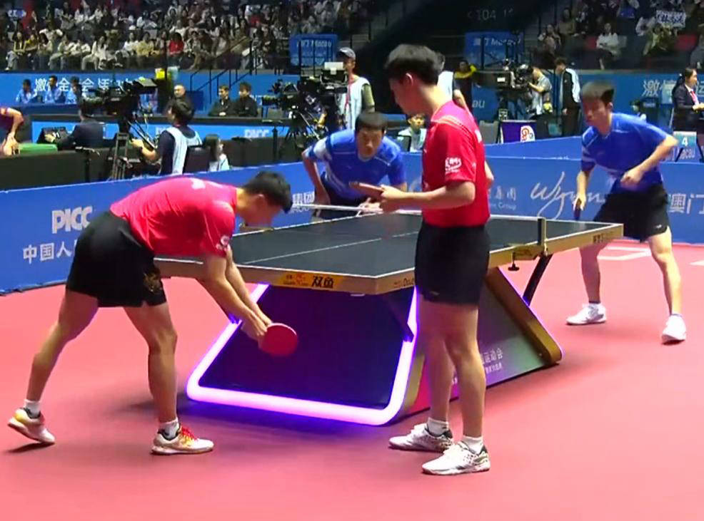 韩国队鏖战中国队，许昕带队取胜