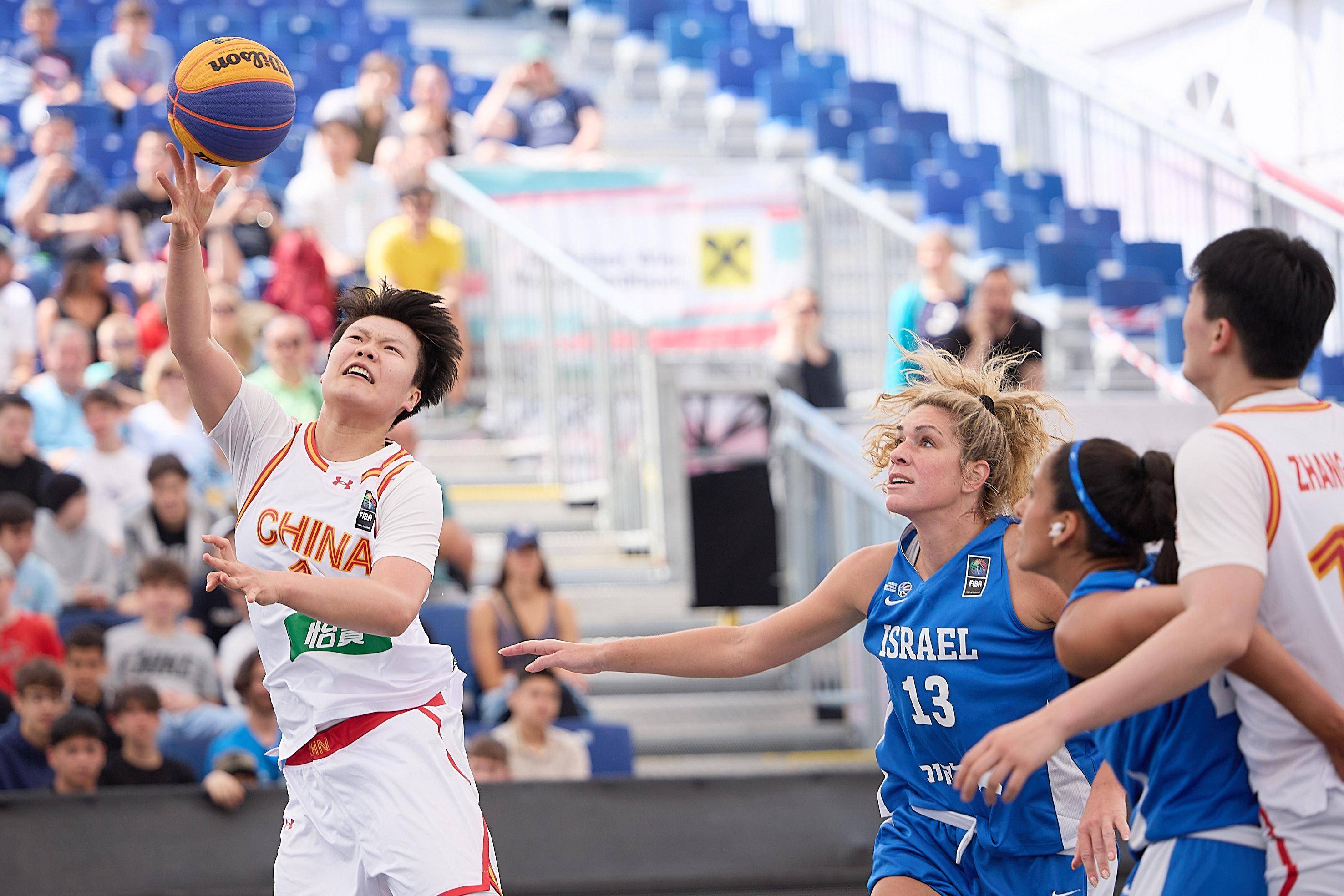 世界各国球队在全球篮球赛事中展现出强大实力