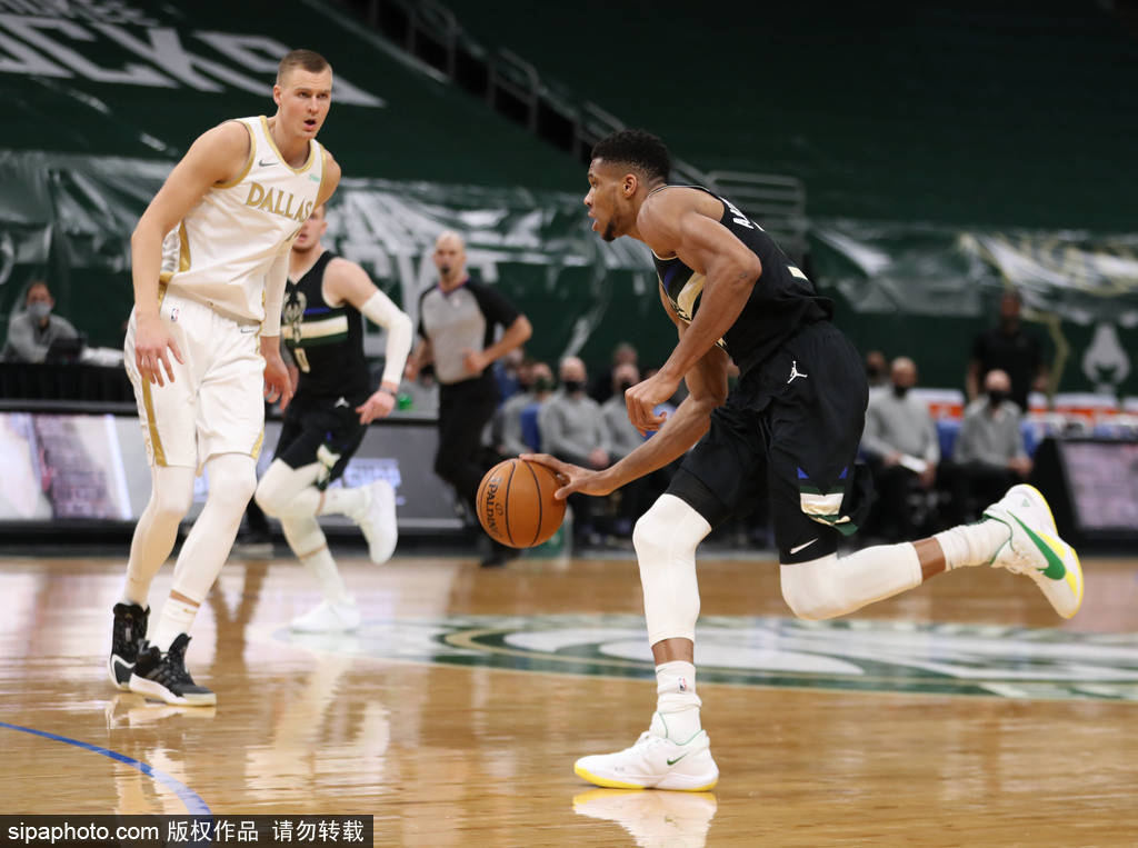 独行侠翻盘四川队，字母哥带队取胜