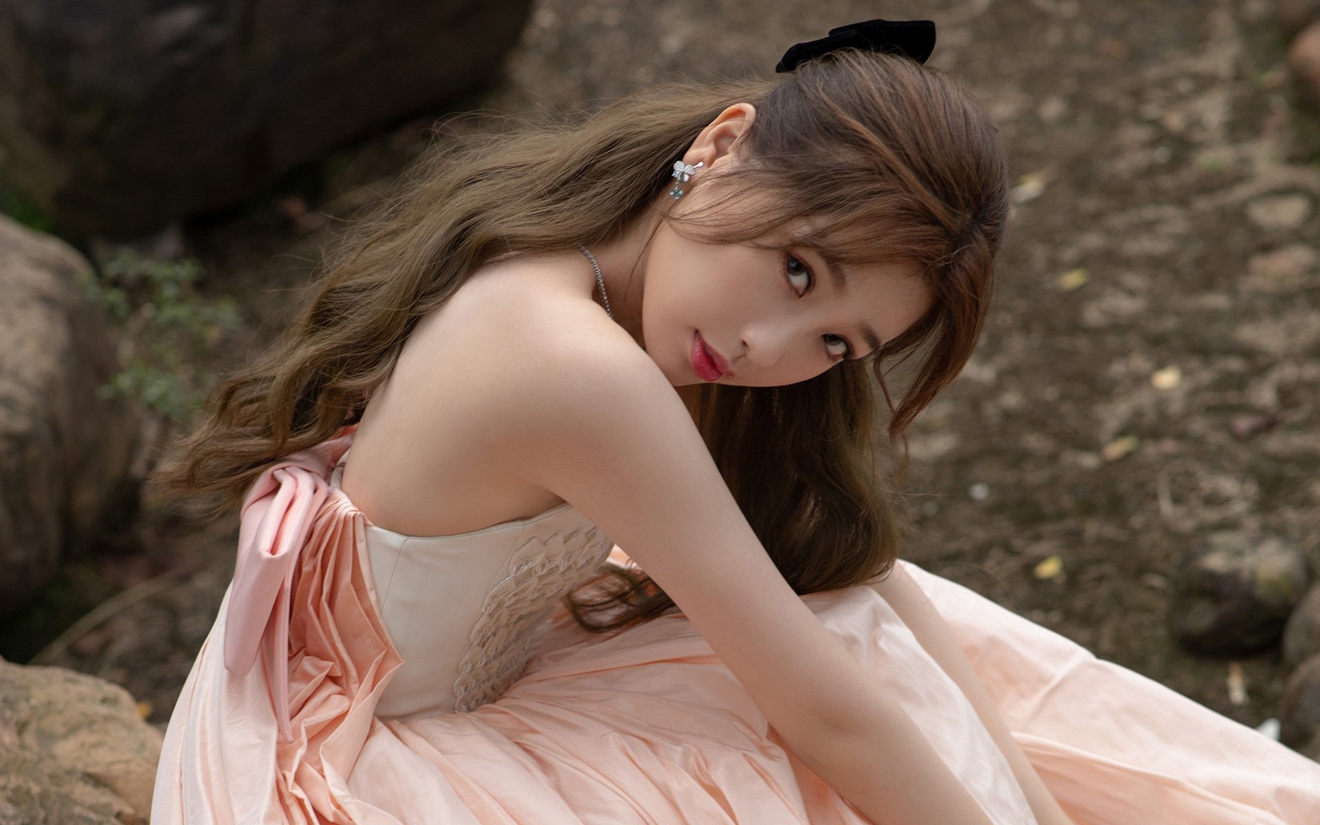 奥运前哨战，切特接管关键局，活塞狂胜马刺显新章