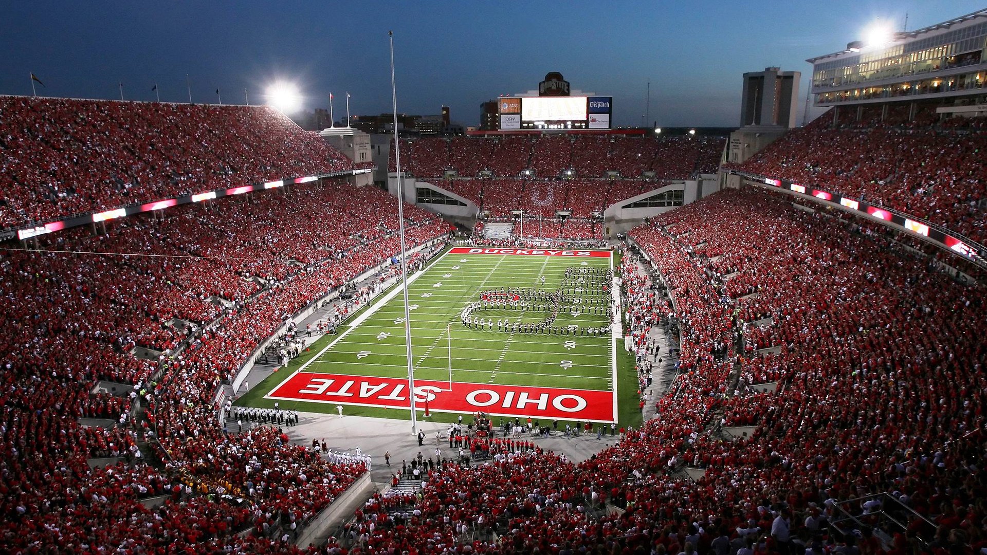 赛道新星,F1新赛季揭幕战之夜,切特惊艳四座